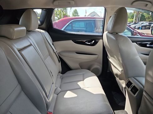 Used 2022 Nissan Rogue Sport SL AWD/4WD image 10