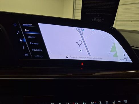 Used 2023 Cadillac Escalade Premium Luxury RWD image 14