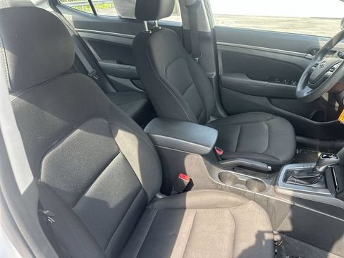 Used 2018 Hyundai Elantra SEL FWD image 28