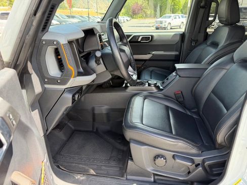 Used 2023 Ford Bronco Badlands AWD/4WD image 22