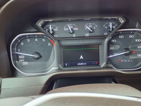 Used 2019 GMC Sierra 1500 SLT w/ SLT Premium Plus Package RWD image 15