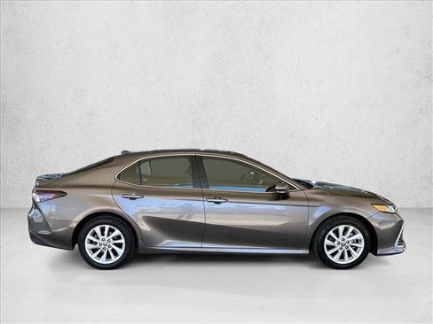 Used 2024 Toyota Camry LE w/ Cold Weather Package image 4