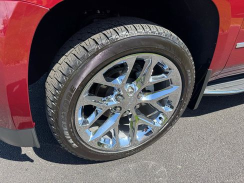 Used 2019 GMC Yukon Denali w/ Open Road Package AWD/4WD image 32