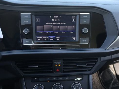 Certified 2024 Volkswagen Jetta S image 22