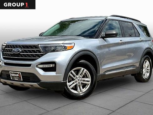 Used 2022 Ford Explorer XLT w/ Equipment Group 202A AWD/4WD image 1