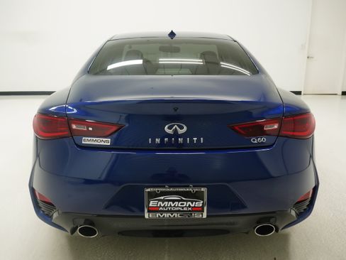 Used 2018 INFINITI Q60 3.0t Luxe RWD image 4