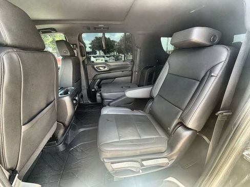 Used 2024 Chevrolet Suburban Z71 w/ Luxury Package AWD/4WD image 24