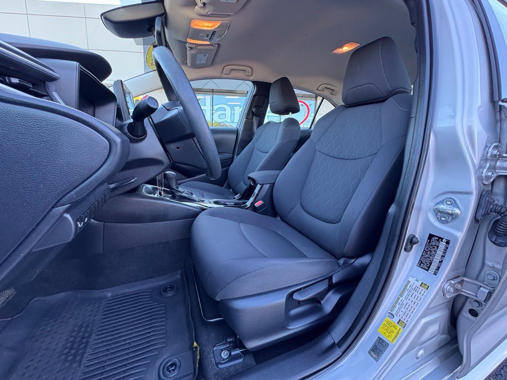Used 2022 Toyota Corolla LE FWD image 31