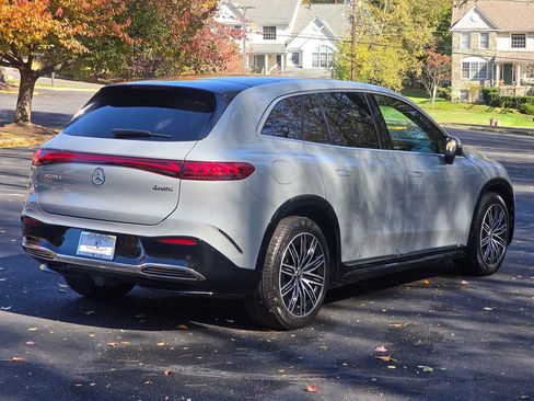 Used 2023 Mercedes-Benz EQS 580 4MATIC SUV image 6