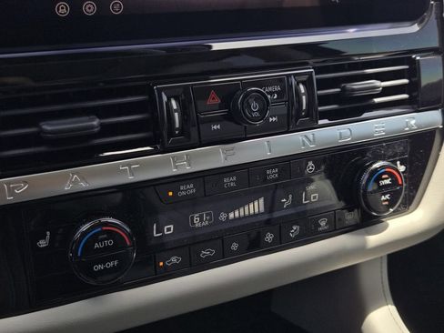 New 2026 Nissan Pathfinder SL FWD image 23