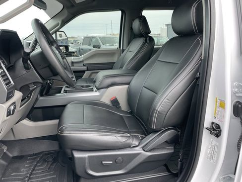 Used 2021 Ford F350 XLT w/ XLT Premium Package image 7