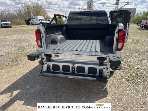Used 2021 GMC Sierra 1500 SLE image 40