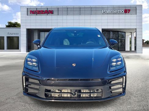 Used 2026 Porsche Panamera image 2