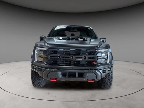 Used 2025 Ford F150 Raptor w/ Equipment Group 803A Raptor R AWD/4WD image 2