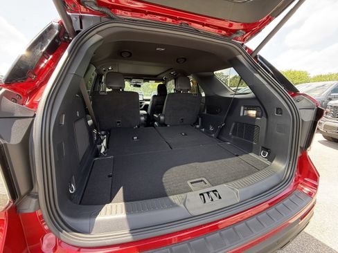 Used 2025 Ford Explorer ST w/ Sun And Sound Package AWD/4WD image 31