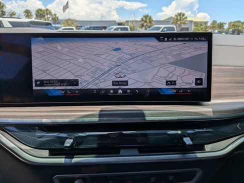 Used 2026 BMW X5 sDrive40i w/ M Sport Package RWD image 24