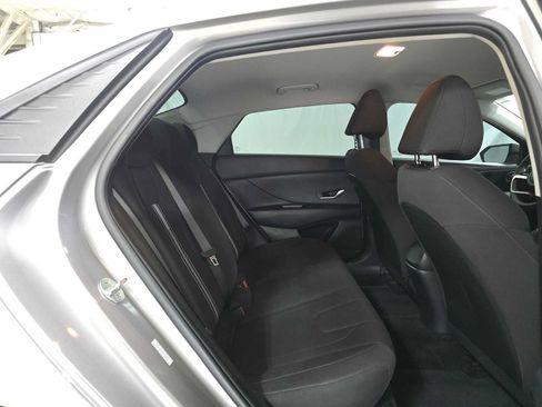Used 2023 Hyundai Elantra SEL FWD image 12