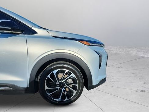 Used 2023 Chevrolet Bolt EUV Premier image 29