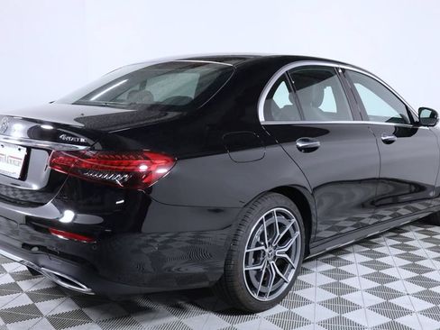 Used 2022 Mercedes-Benz E 450 4MATIC Sedan image 6
