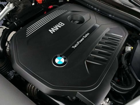 Used 2019 BMW 740i w/ Parking Assistance Package RWD image 12