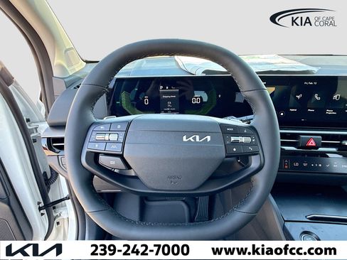 New 2026 Kia Sportage LX FWD image 35