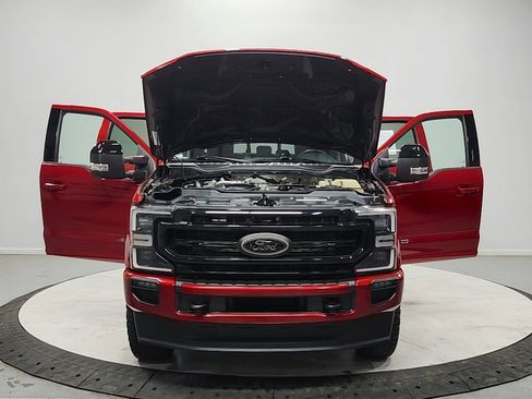 Used 2021 Ford F350 Lariat AWD/4WD image 10