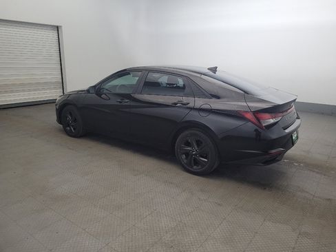 Used 2023 Hyundai Elantra SEL image 3