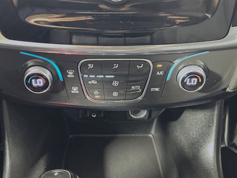 Used 2019 Chevrolet Traverse LS FWD image 26