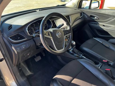 Used 2021 Buick Encore Preferred FWD image 13