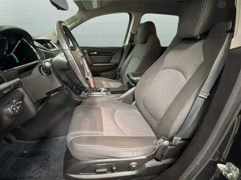 Used 2016 Chevrolet Traverse LT w/ Style and Technology Package FWD image 20