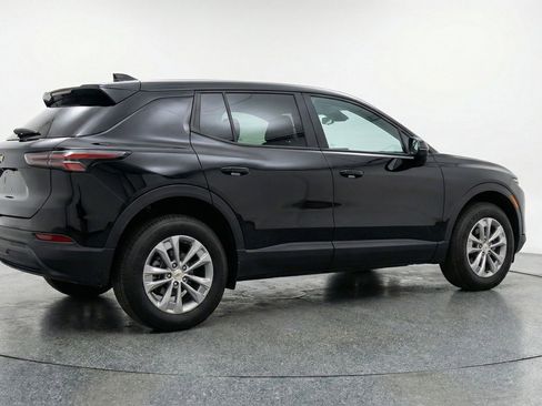 Used 2025 Chevrolet Equinox LT image 9