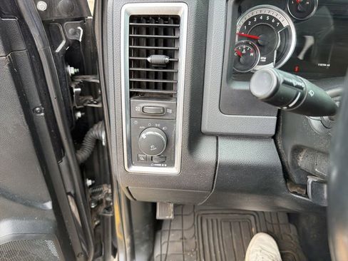 Used 2017 RAM 1500 Big Horn image 13