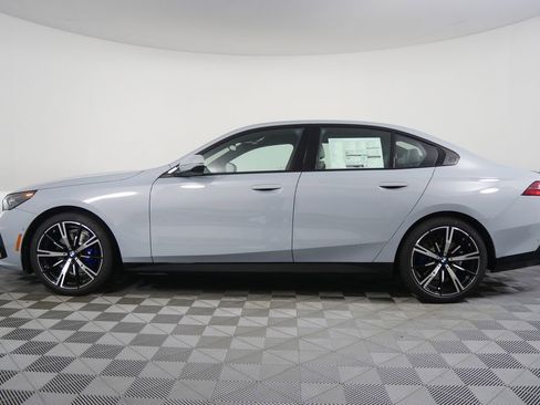 New 2026 BMW 530i w/ M Sport Package image 6