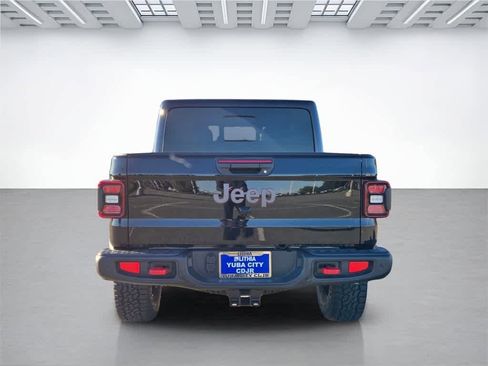 New 2025 Jeep Gladiator Rubicon image 5
