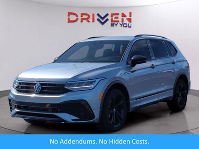 Used 2023 Volkswagen Tiguan SE R-Line