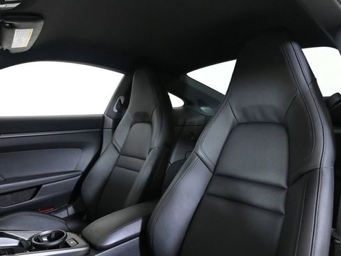 Used 2025 Porsche 911 Carrera w/ Sport Chrono Package image 5