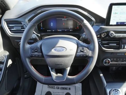 Used 2025 Ford Escape ST-Line AWD/4WD image 17