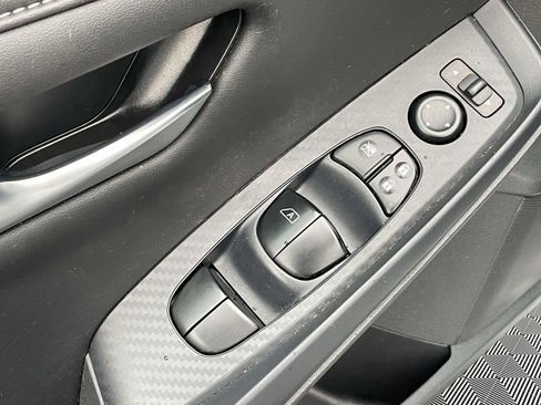 Used 2023 Nissan Sentra SV FWD image 18