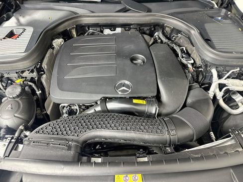 Used 2022 Mercedes-Benz GLC 300 4MATIC image 32