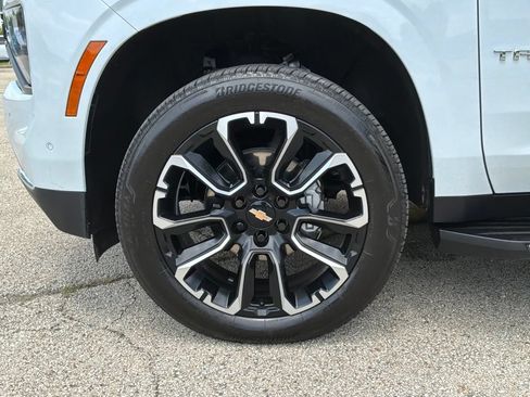 Used 2026 Chevrolet Tahoe Premier AWD/4WD image 10