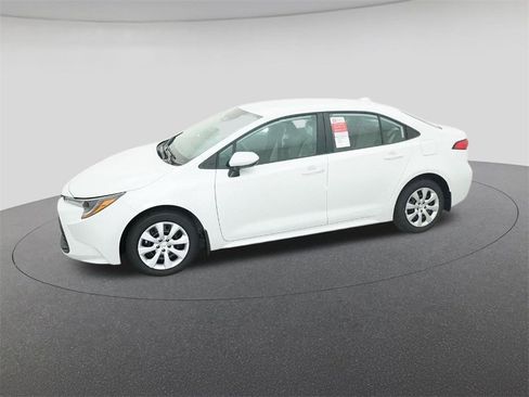 New 2026 Toyota Corolla LE image 2