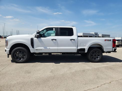 New 2026 Ford F250 XL w/ STX Appearance Package AWD/4WD image 3