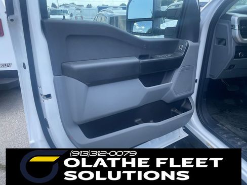 New 2025 Ford F550 4x4 Crew Cab image 5