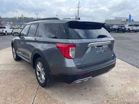 Certified 2023 Ford Explorer XLT w/ Equipment Group 202A image 5