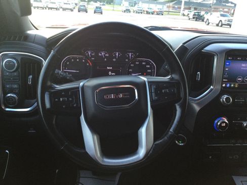 Used 2020 GMC Sierra 2500 SLE w/ SLE Value Package; AWD/4WD image 16