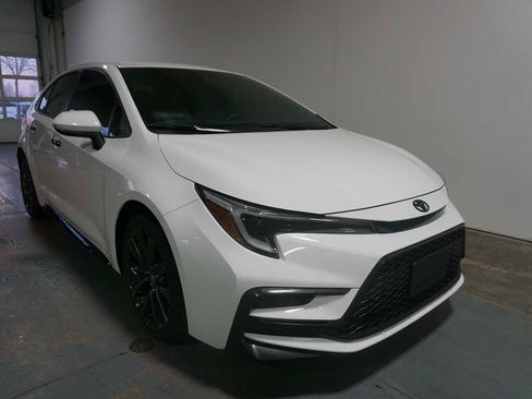 Used 2024 Toyota Corolla SE image 5