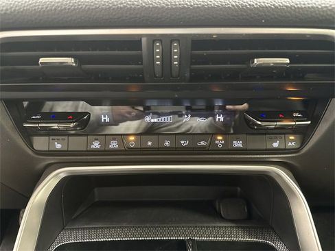 Used 2024 MAZDA CX-90 3.3 Turbo w/ Preferred Package image 31