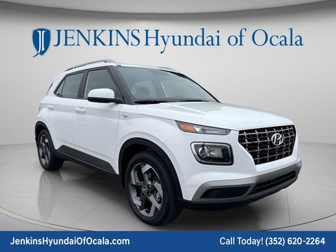New 2026 Hyundai Venue SEL FWD image 1