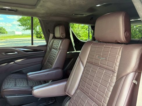 Used 2022 Cadillac Escalade Sport Platinum AWD/4WD image 24