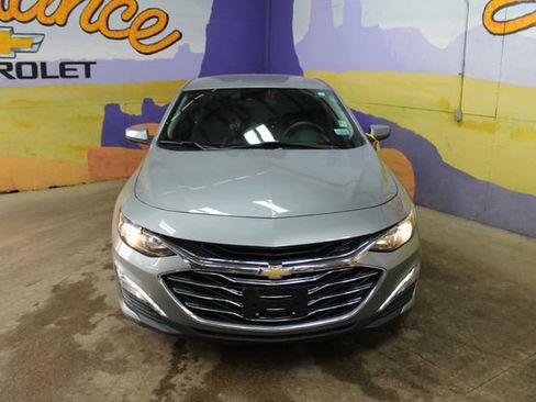 Used 2023 Chevrolet Malibu LT FWD image 3
